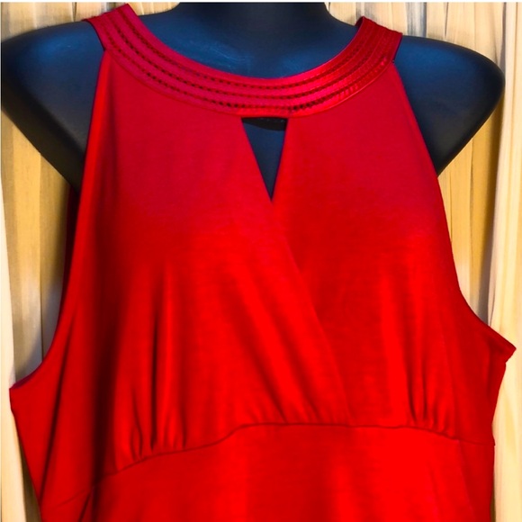 White House Black Market Tops - 🌹White House Black Market Red Top Sz L💋